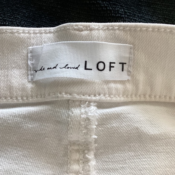 Loft women’s white, high rise, stretch, button fly, straight leg, size 6, jeans - Picture 5 of 8